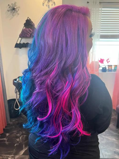 Hair extension photo, Denver Colorado. Now this one is super fun I spent hours color, correcting and(..)